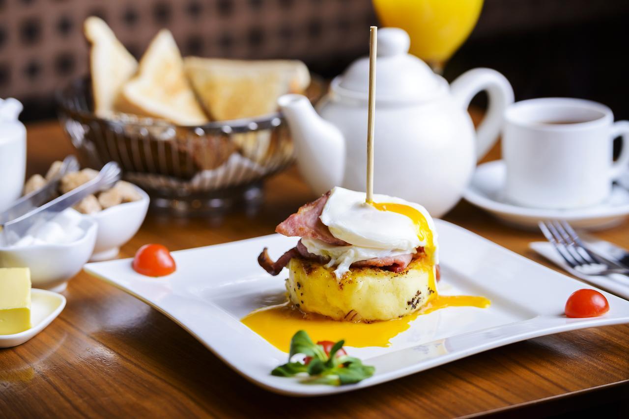 Dingle Bay Hotel Екстер'єр фото